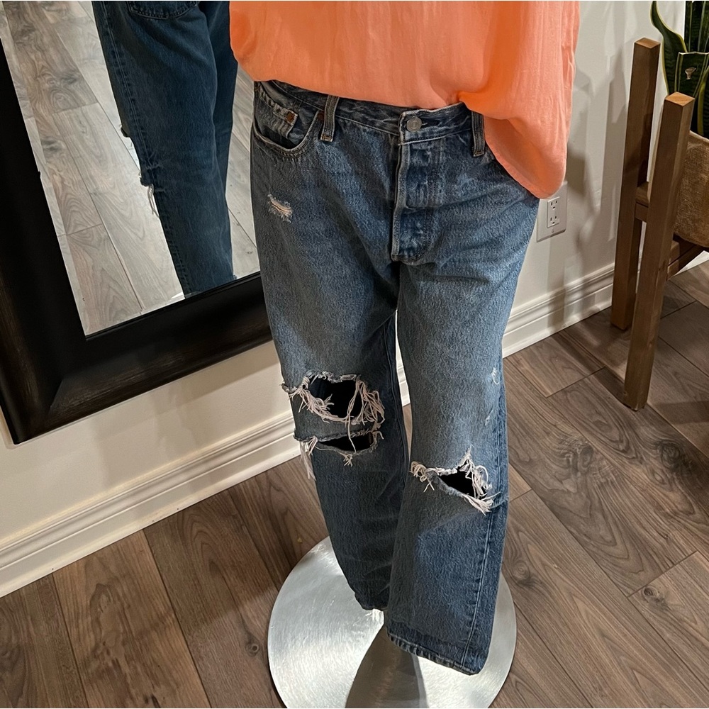 Levi 501 distressed jeans